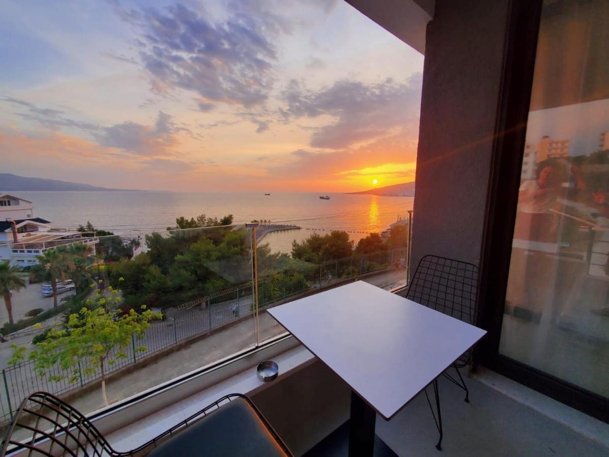 Beachfront Terrace Appartement Sarandë